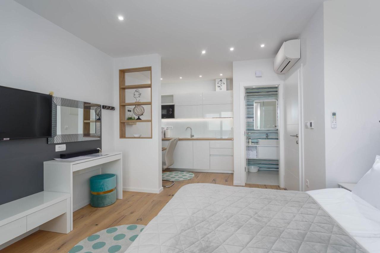 Luxury Residence Luca Krk Town Buitenkant foto